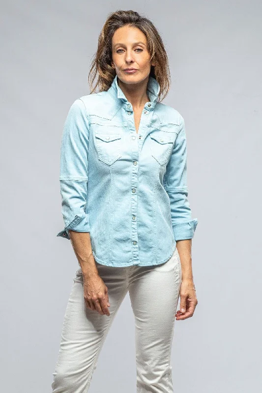 Sweetwater Denim Shirt In Washed Periwinkle