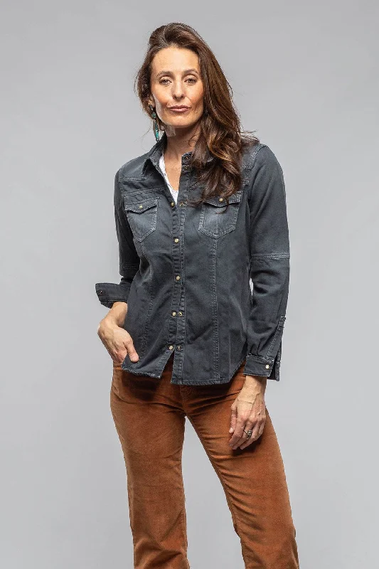 Sweetwater Denim Snap Shirt In Anthracite